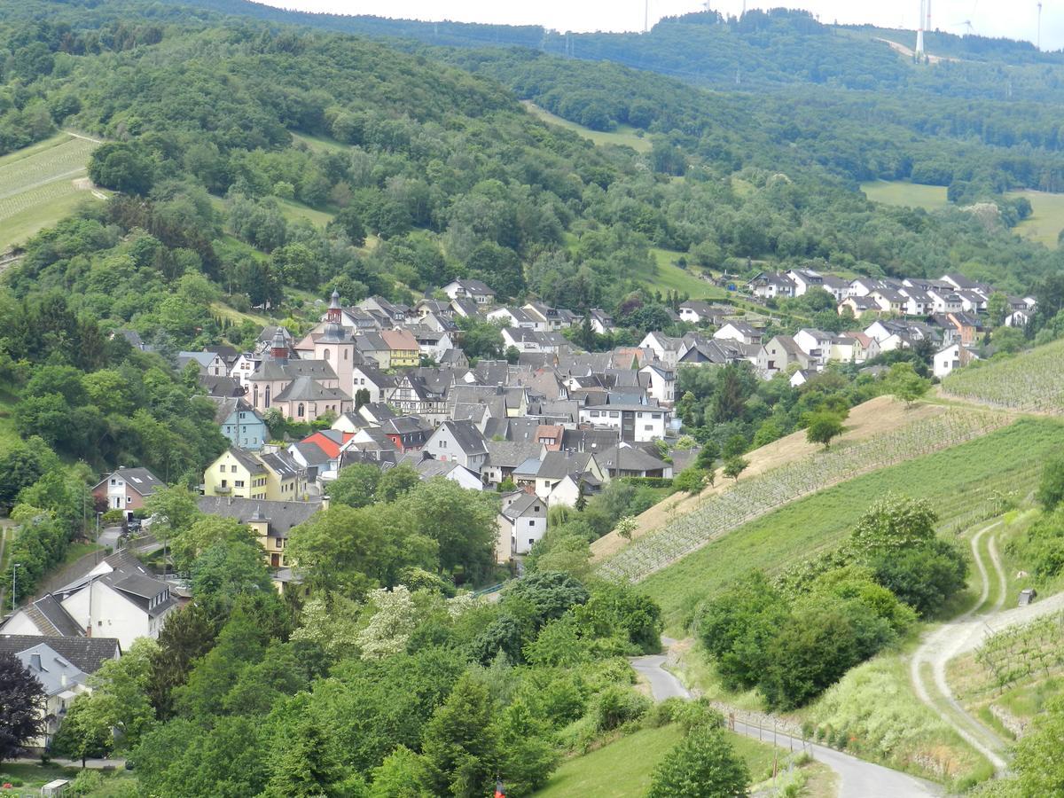 Готель Weingut Stassen Oberheimbach Екстер'єр фото
